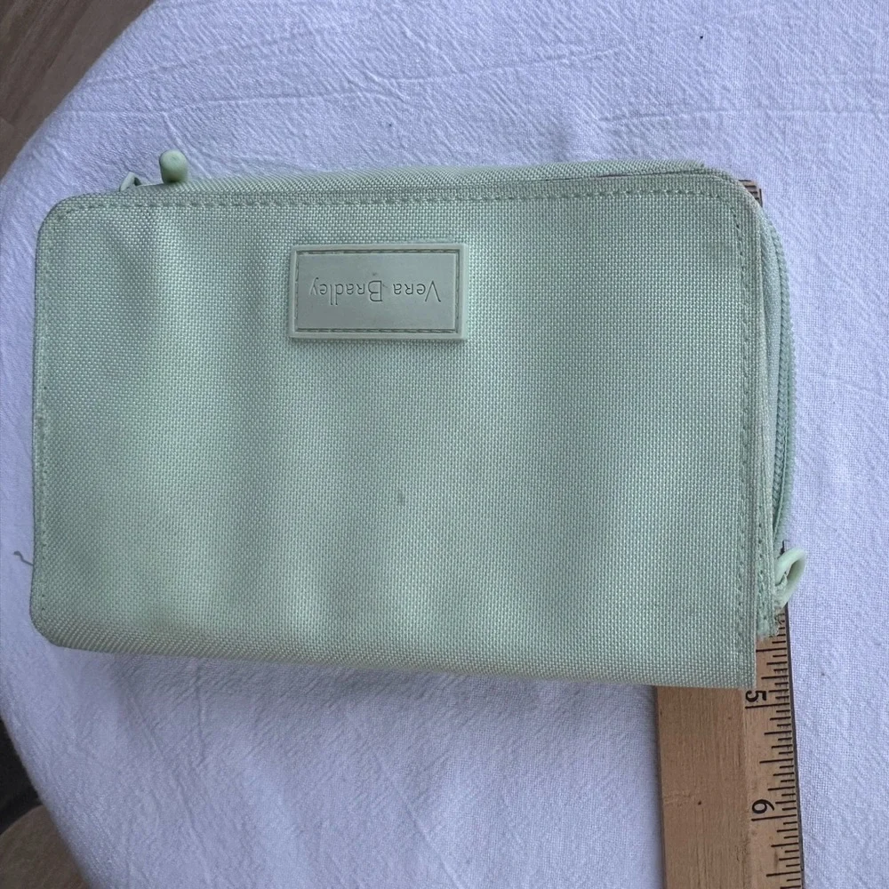 Compact Roomy Mint Green Phone Organize Vera Bradley ReActive RFID Wallet Clutch